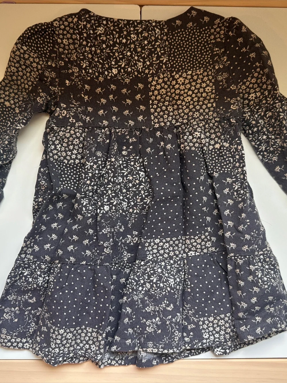OshKosh B’gosh Long Sleeve Grey Floral Patchwork Dress 18m